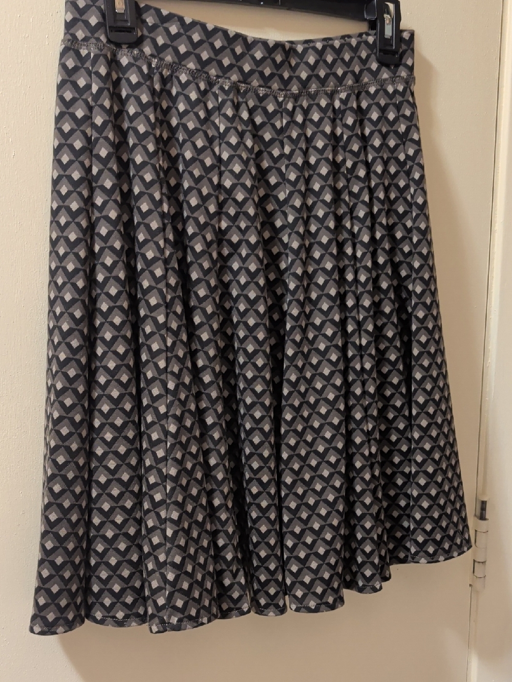 Gray & Black Geometric Circle Skirt